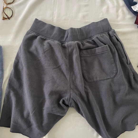 Champion Shorts Large Men’s - Picture 3 of 3